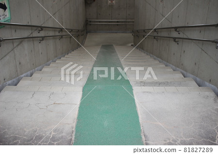 Bicycle slope slope handrail Bicycle slope slope handrail 81827289