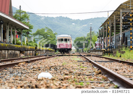 [Yanahara Fureai Mine Park] Kiha 702 睡在吉祥原站 81840721