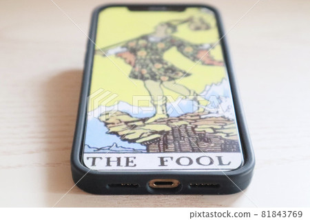 Fortune-telling Tarot Card Online 5 81843769