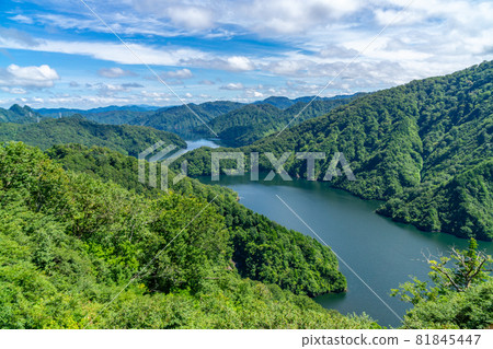 田倉湖，橫山，從60-ri-koshi Pass開放紀念碑看到的很多裸體 81845447