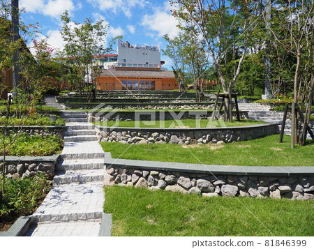 [Kusatsu Onsen] High ground plaza in Ura Kusatsu (Jizo area) 81846399
