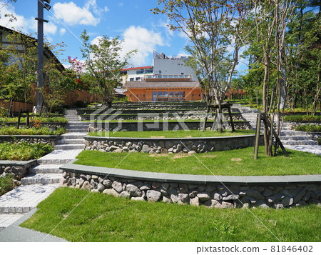 [Kusatsu Onsen] High ground plaza in Ura Kusatsu (Jizo area) 81846402