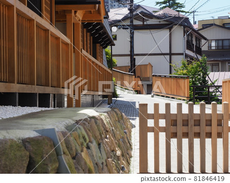 [Kusatsu Onsen] An alley from Yubatake to Ura Kusatsu (Jizo area) 81846419