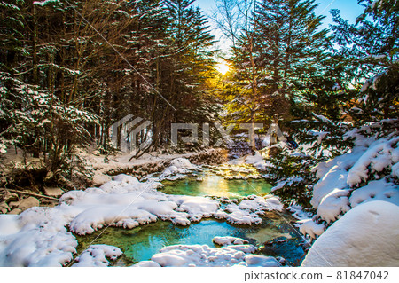 Nagano Prefecture Winter Karasawa mineral spring source Nagano Prefecture Winter Karasawa mineral spring source 81847042
