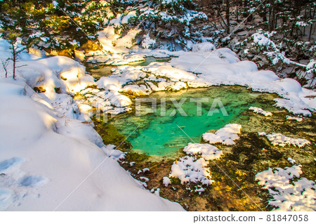 Nagano Prefecture Winter Karasawa mineral spring source Nagano Prefecture Winter Karasawa mineral spring source 81847058