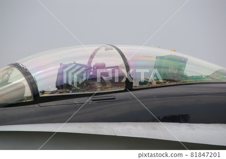 F/A-18 超級大黃蜂座艙蓋 81847201