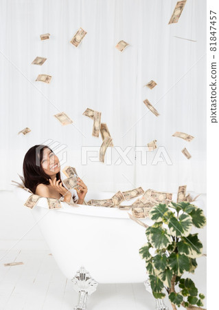 Image of big money coming in (falling) Image of big money coming in (falling) 81847457