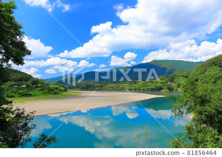 【高知縣】四萬十川和盛夏的河上爬橋 81856464