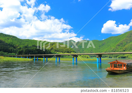 [Kochi Prefecture] Midsummer Sada Subsidence Bridge (Shimanto River) 81856523