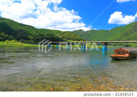 [Kochi Prefecture] Midsummer Sada Subsidence Bridge (Shimanto River) 81856525