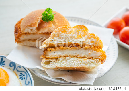 Gratin croquette bread 81857244