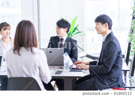 Young office worker working in a beautiful office Young office worker working in a beautiful office 81860515