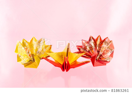 Origami crane New Year's card material Celebration Origami crane New Year's card material Celebration 81863261