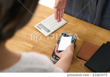 Female contactless payment image 81863475