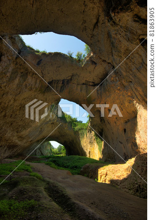 Devetashka cave Devetashka cave 81863905