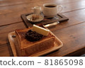 An butter toast and coffee 81865098