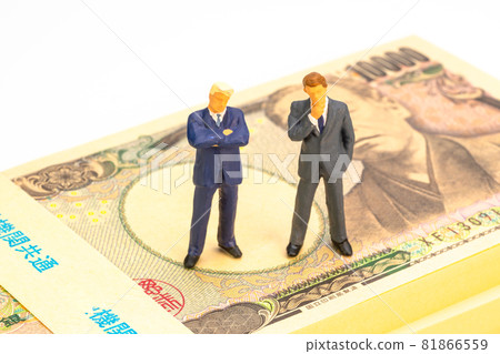 Bundle of bills (10,000 yen bill) Bundle of bills (10,000 yen bill) 81866559
