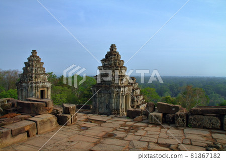 View from Phnom Bakheng, a pyramid-style temple in the archaeological site around Angkor Thom, a World Heritage Site in Siem Reap, Cambodia 81867182