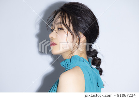 女士綠色連衣裙 女士綠色連衣裙 81867224