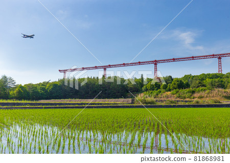 Passenger plane flying in the countryside Hiroshima Airport, Mihara City, Hiroshima Prefecture Passenger plane flying in the countryside Hiroshima Airport, Mihara City, Hiroshima Prefecture 81868981