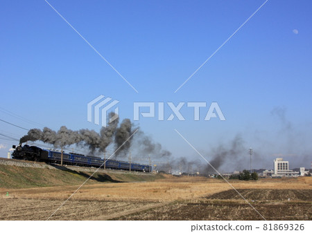 蒸汽機車 C57-180 81869326
