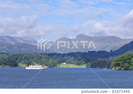 Lake Windermere in the Lake District of England Lake Windermere in the Lake District of England 81871448