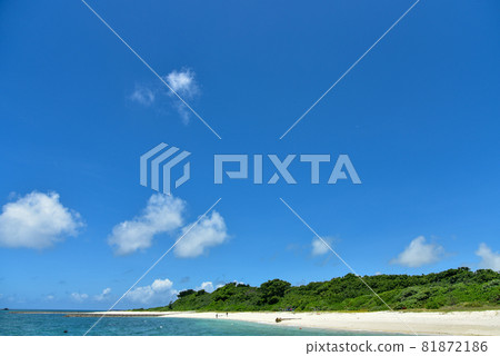 A superb view of Miyakojima, which looks like an uninhabited island 81872186