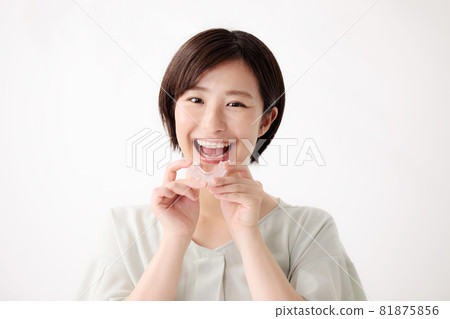咬嘴牙科 81875856