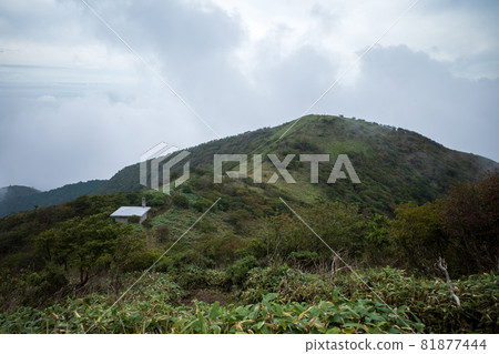 Beautiful scenery of Mt. Nagi in Nagi Town, Okayama Prefecture Beautiful scenery of Mt. Nagi in Nagi Town, Okayama Prefecture 81877444