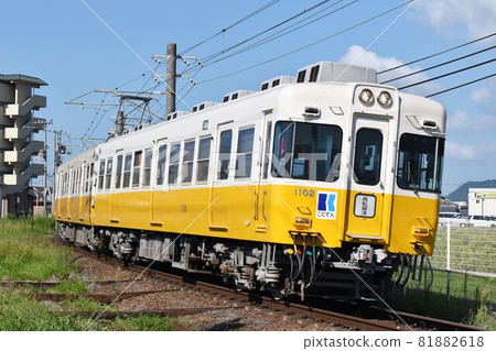Takamatsu Kotohira Electric Railway Type 1100 running fast toward Takamatsu Tsukiko 81882618