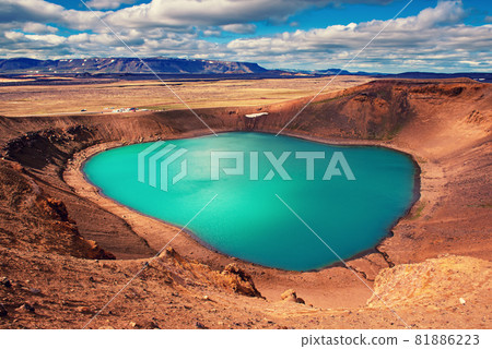 Volcano crater Viti Volcano crater Viti 81886223
