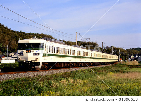 1998 6 series 117 rapid trains going on the Nara Line 1998 6 series 117 rapid trains going on the Nara Line 81896618