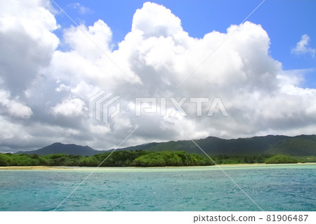 石垣島川平灣的景色 石垣島川平灣的景色 81906487