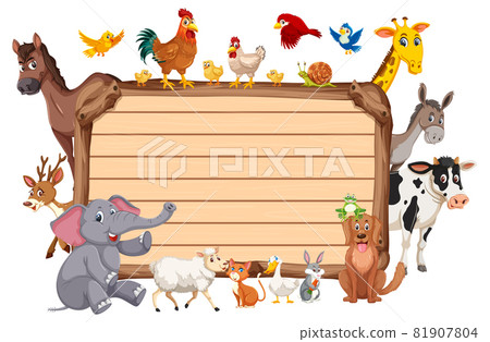 Empty wooden board with various wild animals Empty wooden board with various wild animals 81907804