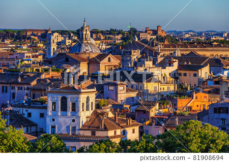 Sunset In City Of Rome Sunset In City Of Rome 81908694