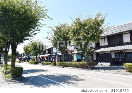 Hikone City Yumekyobashi Castle Road 81910773