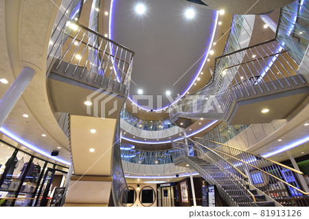 船上向日葵薩摩和自助餐 81913126