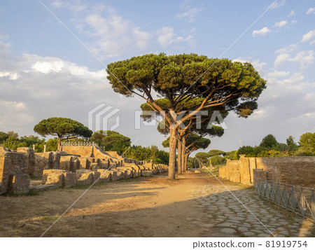 old ancient ostia archeological ruins old ancient ostia archeological ruins 81919754