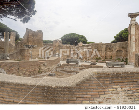 old ancient ostia archeological ruins old ancient ostia archeological ruins 81920021