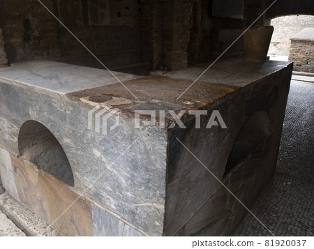 thermopolium old wine bar at old ancient ostia archeological ruins thermopolium old wine bar at old ancient ostia archeological ruins 81920037