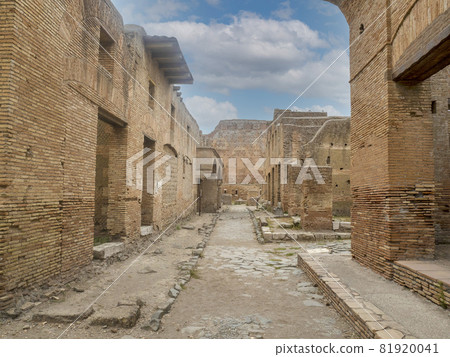 old ancient ostia archeological ruins 81920041
