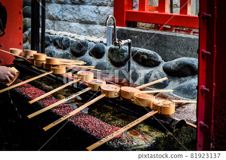 參觀八角房稻荷 參觀八角房稻荷 81923137