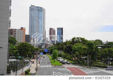 September 586 Minato-ku 586 Japan Academic Conference Intersection and Roppongi Tunnel / Minami Aoyama 81925329