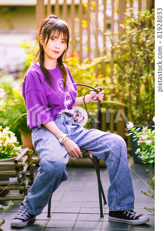 Taken by a cute model in a Japanese-Western eclectic garden Taken by a cute model in a Japanese-Western eclectic garden 81928033