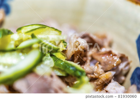 Home cooking meat soba 81930060