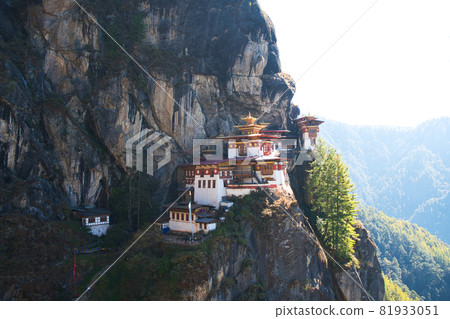 Paro Taktsang ( Taktsang Palphug Monastery or Tiger's Nest monastery) Paro Taktsang ( Taktsang Palphug Monastery or Tiger's Nest monastery) 81933051