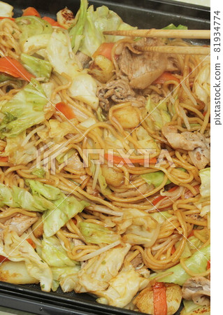 土豆炒麵 81934774