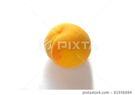 黃桃黃皮黃桃 81936894