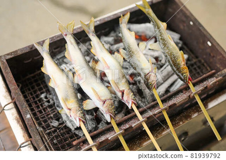 Grilled sweetfish with charcoal Grilled sweetfish with charcoal 81939792