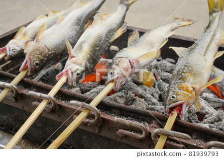 炭烤香魚 81939793